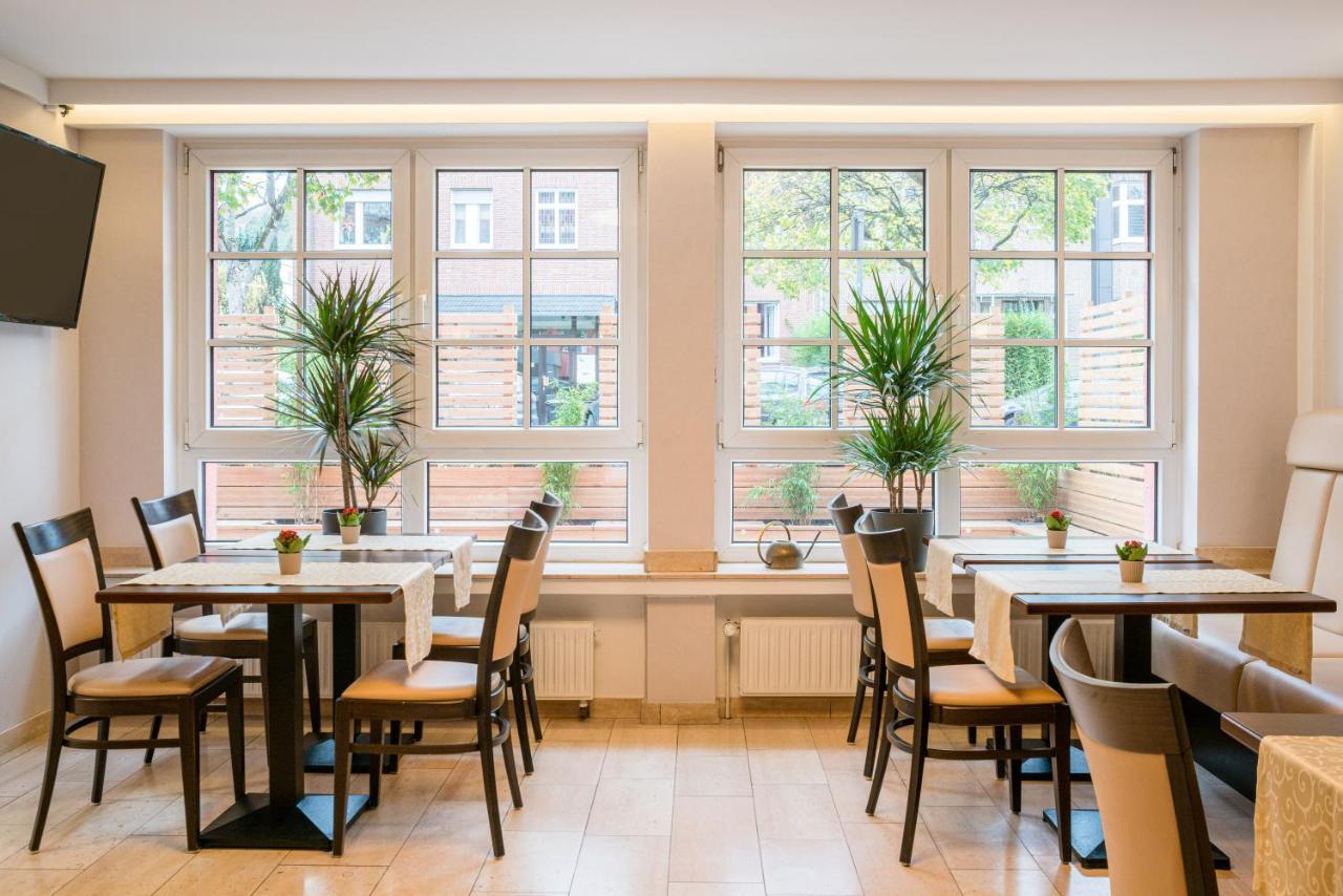 Hotel Astoria Бон Екстериор снимка