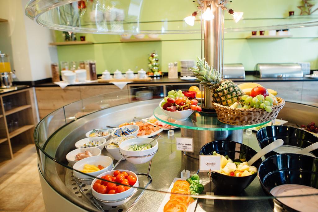 Hotel Astoria Бон Екстериор снимка